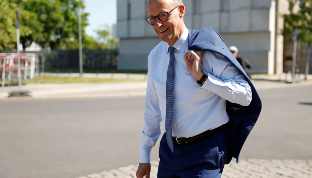 ميرتس في المستشارية... هل تعود ألمانيا لقيادة السياسة الدولية؟