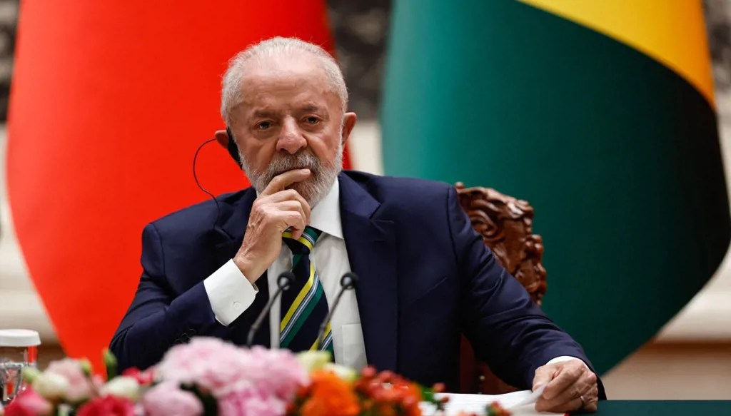 الرئيس البرازيلي: سأطلب من بوتين الذهاب إلى اسطنبول للتفاوض مع زيلينسكي