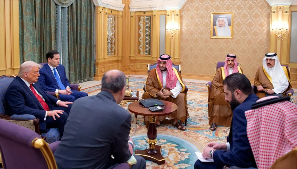 مَرْتا مَرْتا إنك تهتمين بأمور كثيرة… والمطلوب واحد!