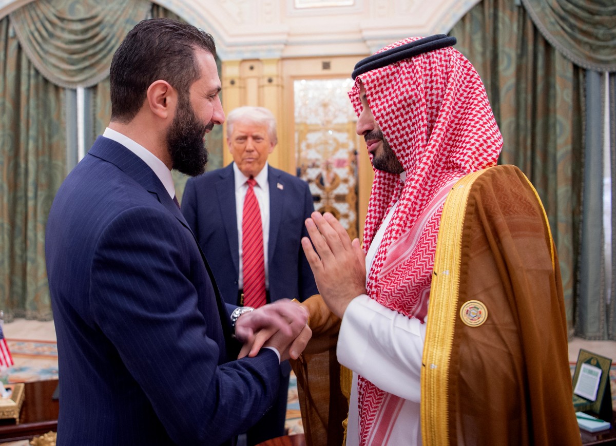بن سلمان والشرع وترامب (ا ف ب)