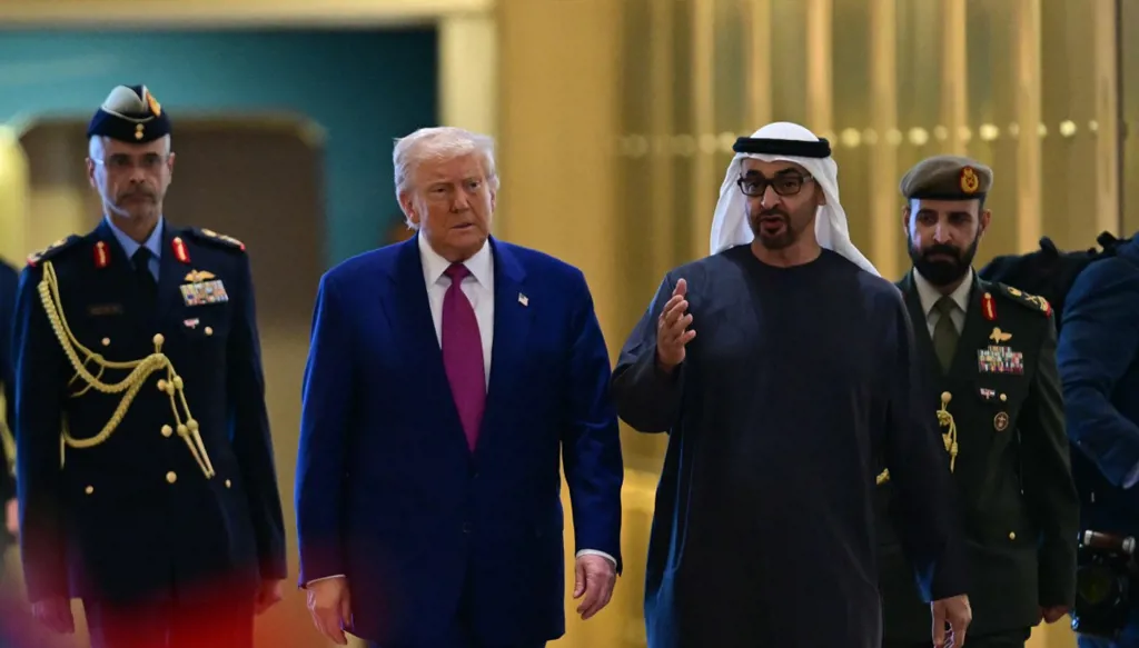 اتصال هاتفي بين بن زايد وترامب لبحث تطورات الشرق الأوسط