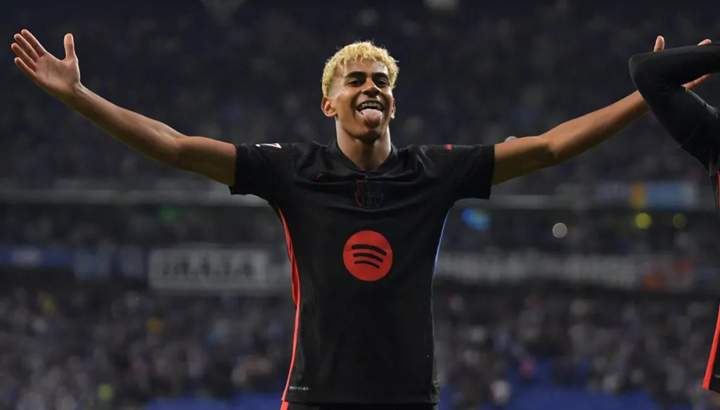 5 نجوم صنعوا تتويج برشلونة التاريخي