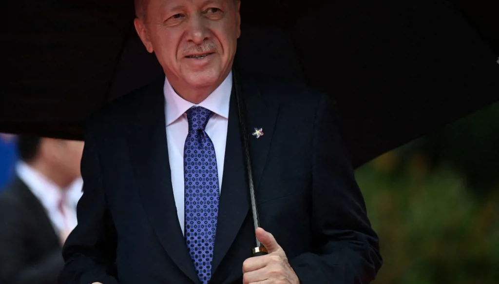 أردوغان: محادثات مع بغداد وأربيل بشأن تسليم أسلحة حزب العمال الكردستاني