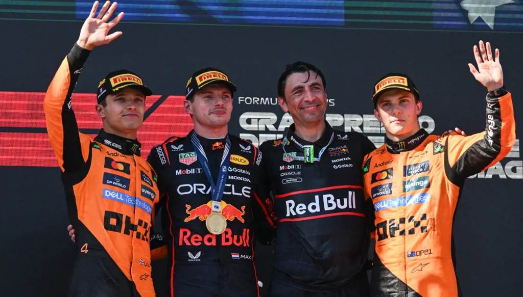 فيرستابن يتوج بجائزة إيميليا رومانيا في السباق رقم 400 لريد بُل