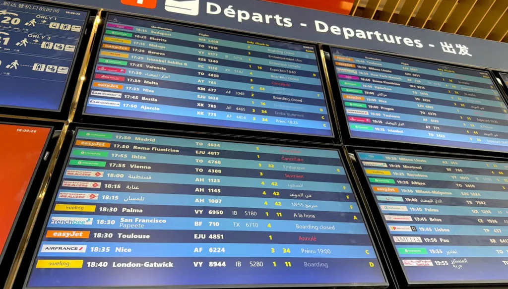 إلغاء 130 رحلة في مطار باريس-أورلي بسبب عطل في برج المراقبة
