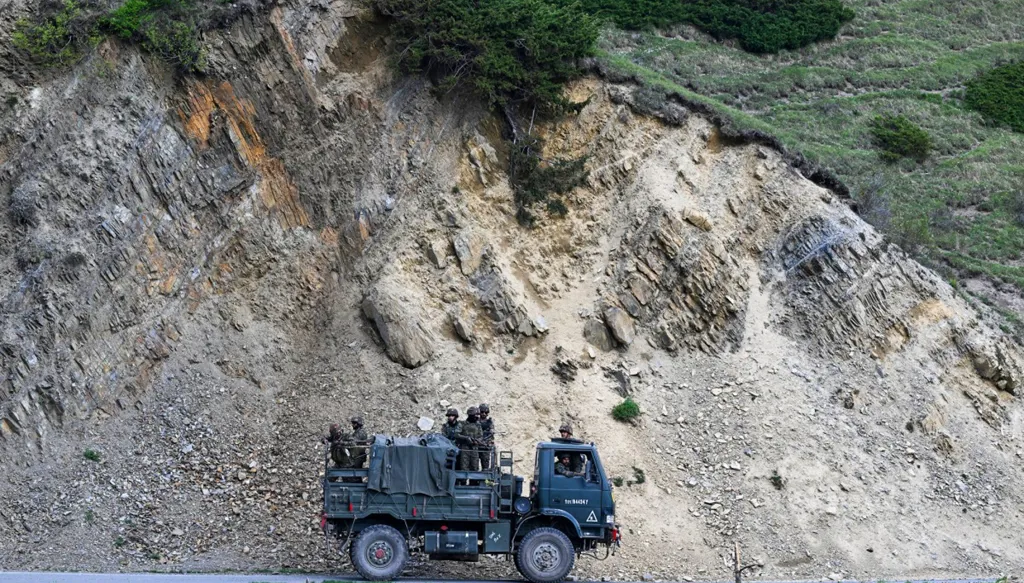 إسلام اباد: باكستان والهند على وشك استكمال خفض القوات على الحدود