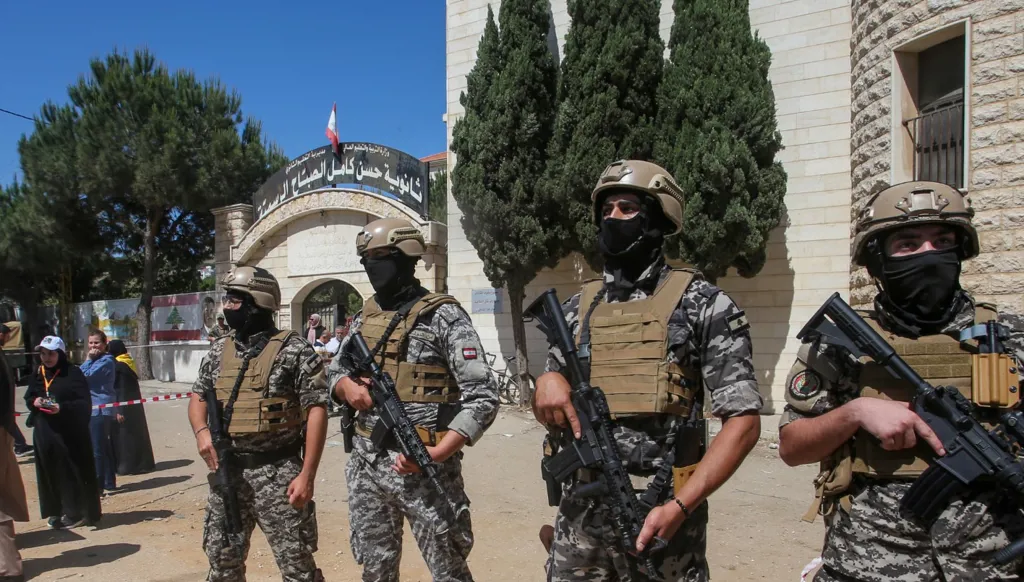 صباح "النهار": تفويض "حزب الله" والأبراج البريطانية... بوتين "مجنون" و"قبة" ترامب!