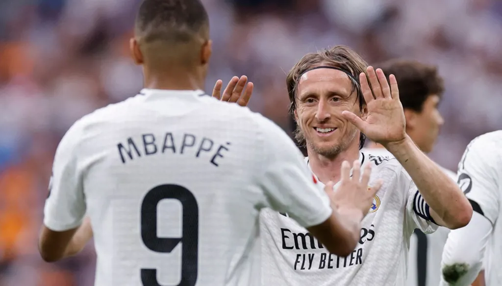 ريال مدريد يتفوق على سوسييداد في وداعية أنشيلوتي ومودريتش