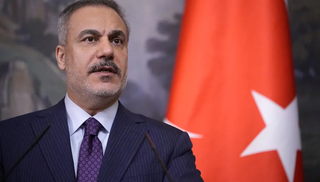 وزير الخارجية التركي يبحث جهود وقف إطلاق النار مع "حماس"