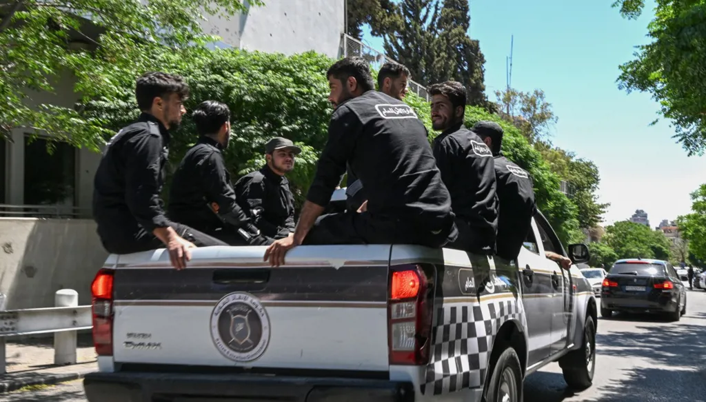 العقوبات الأوروبية على فصائل سورية: رسائل سياسية في إطار قانوني