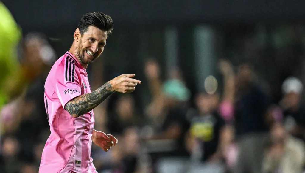 مقارنة بين ميسي ورونالدو آخر 10 سنوات... من يتفوّق؟