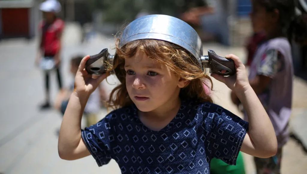 عودة كابوس يقضّ مضاجع "حماس": سلاح العشائر يتفوّق على القبضة الأمنية