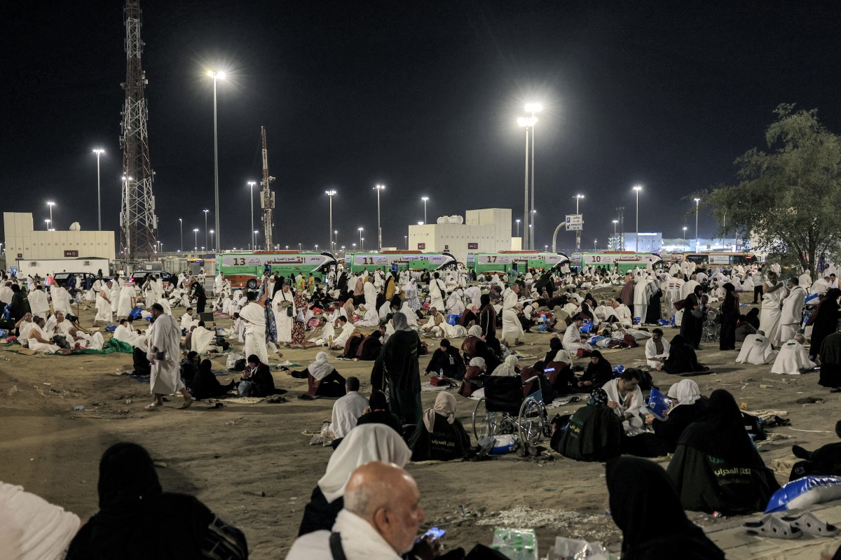 الحجاج في وادي منى (أ ف ب).