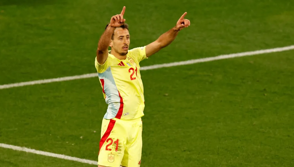 أويارزابال يتقدم لمنتخب إسبانيا 2-1 في نهائي دوري الأمم الأوروبية (فيديو)