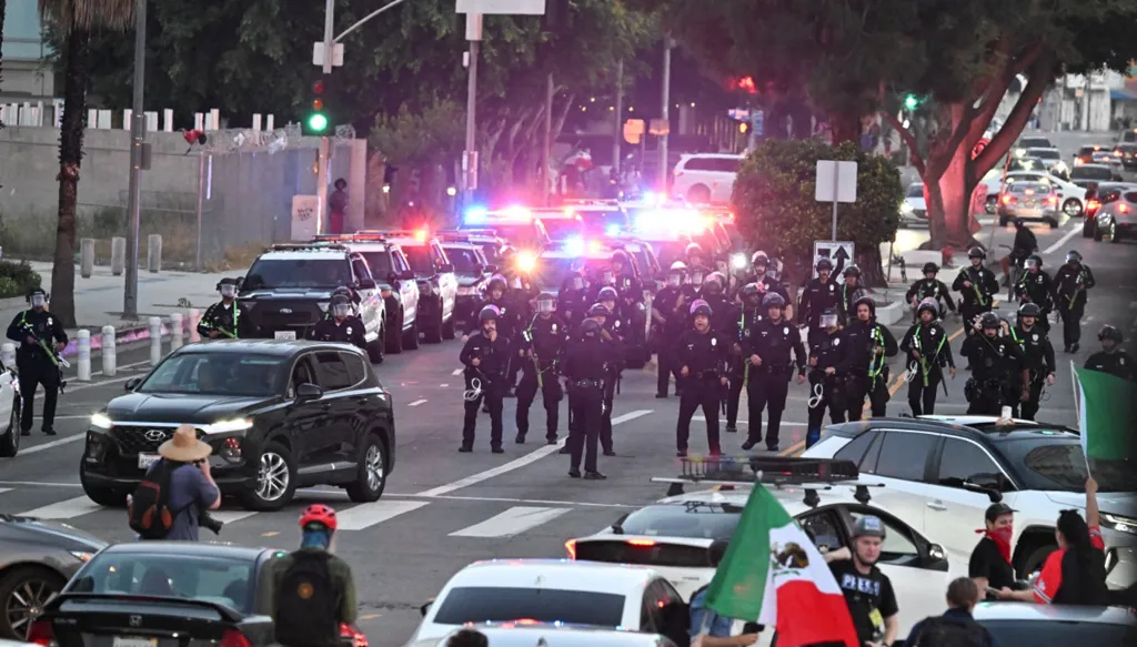 رئيسة المكسيك تنفي الاتهامات الأميركية بتشجيع الاحتجاجات في لوس أنجليس