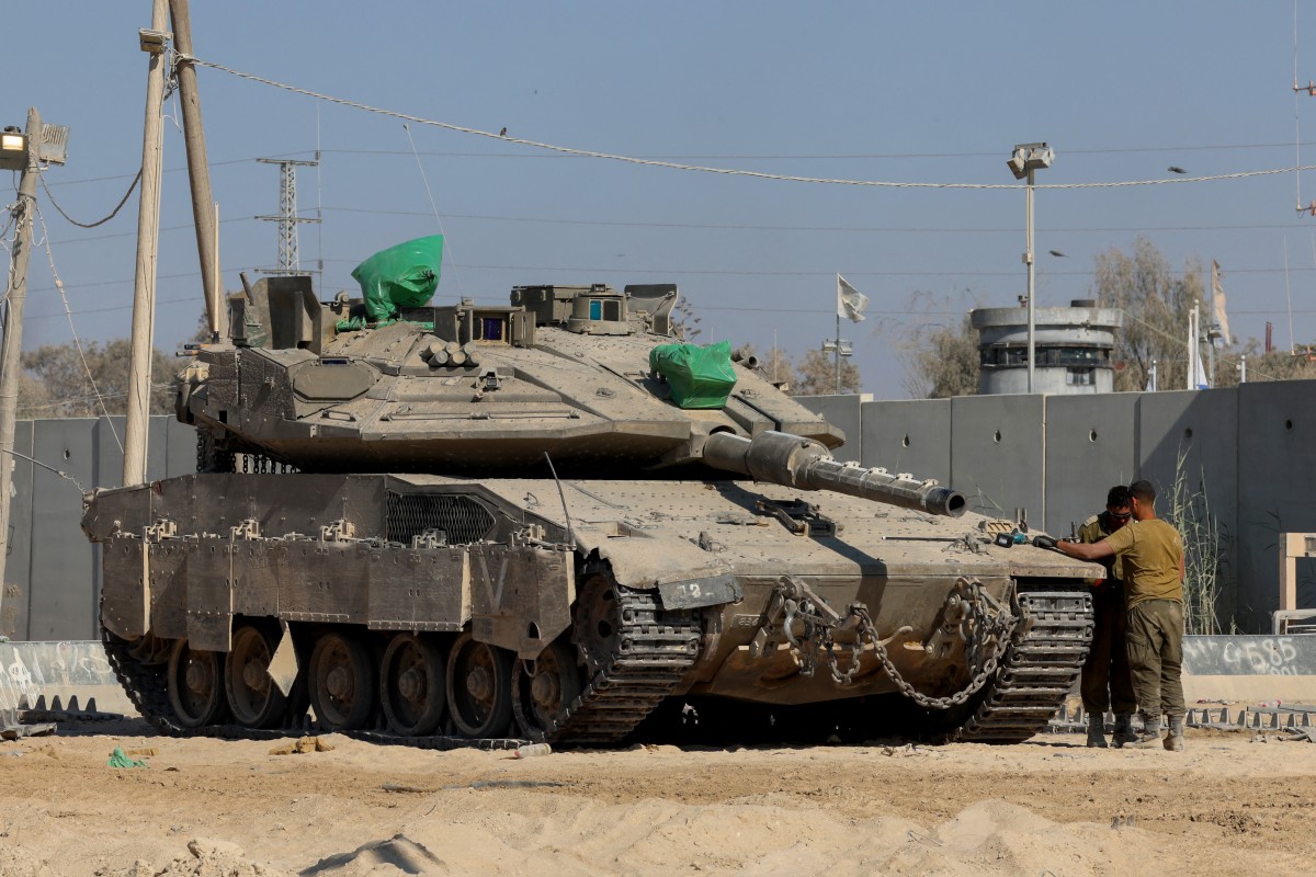 دبابة إسرائيلية. (أ ف ب)