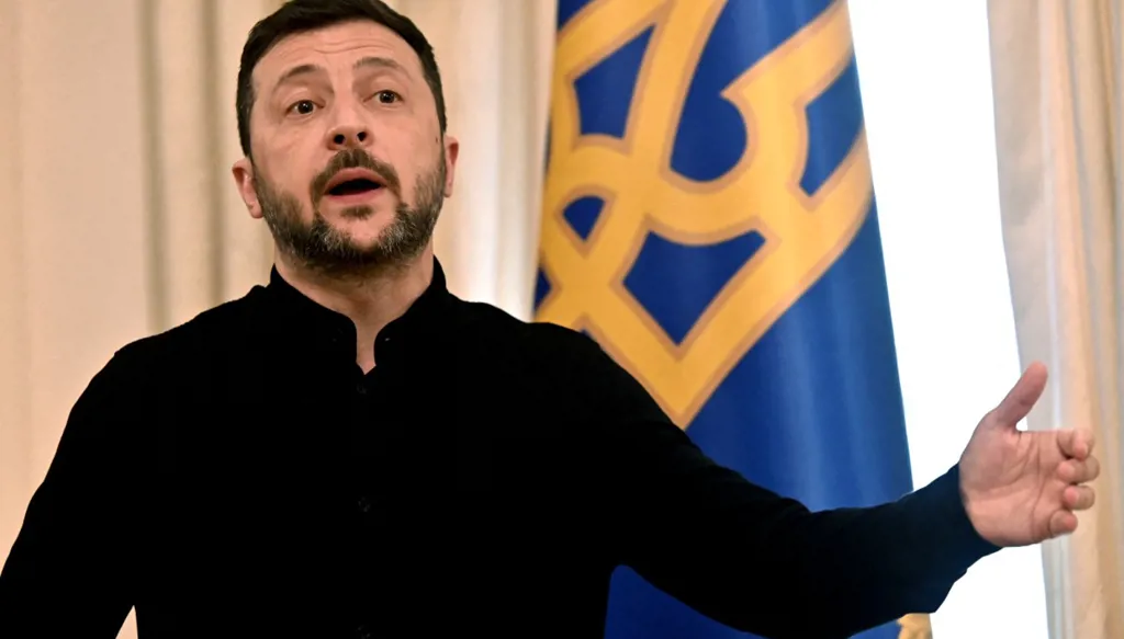 "استمرار الدعم لأوكرانيا"... زيلينسكي: نعتزم شراء أسلحة أميركية