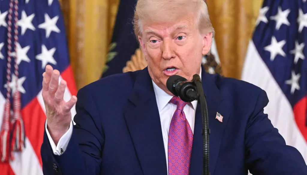 استطلاع: انقسام بين الأميركيين حيال استخدام ترامب للجيش في احتجاجات الهجرة