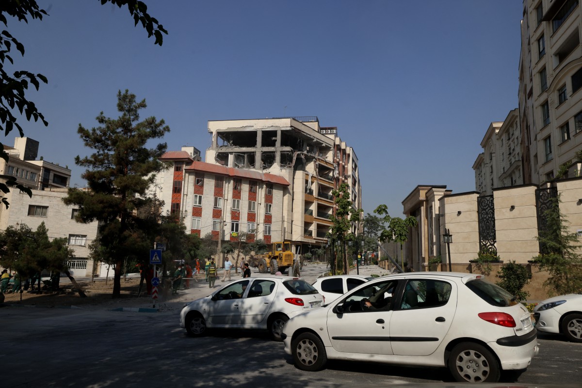 العاصمة الإيرانية فجر اليوم (أ ف ب). 