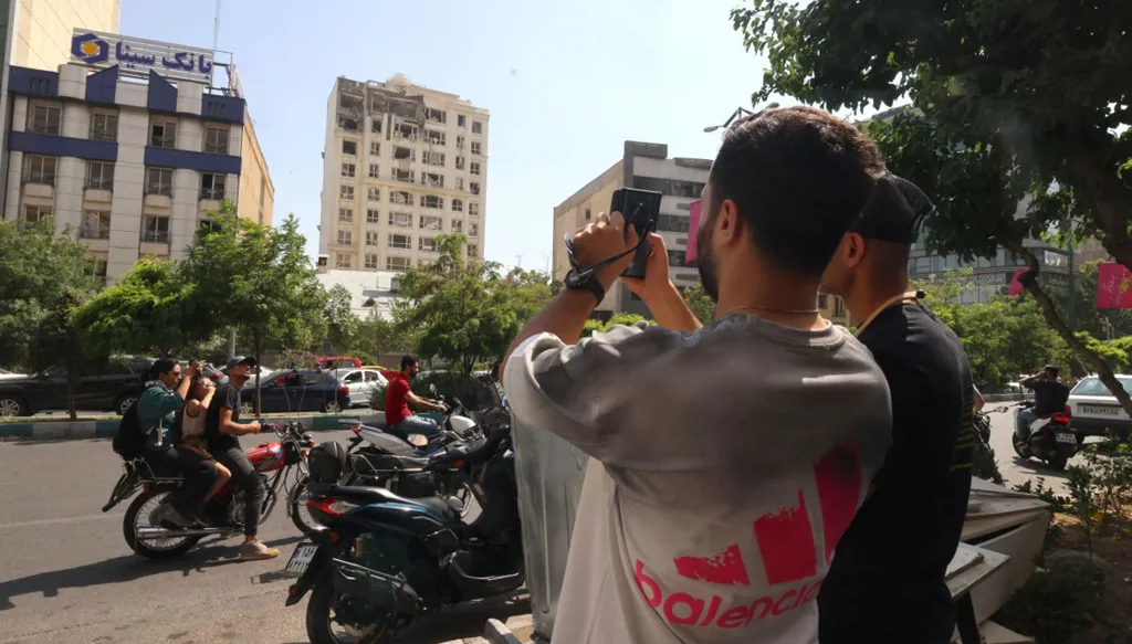 العمليات الإسرائيلية ضد إيران... اغتيالات وتخريب وهجمات الكترونية