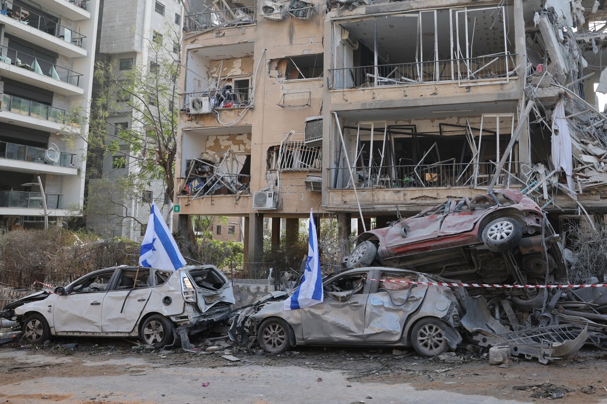 دمار في تل ابيب (ا ف ب)