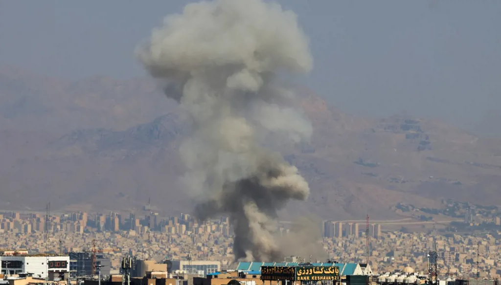 إيران تعلن مقتل 224 شخصاً على الأقل في الهجمات الإسرائيلية منذ الجمعة