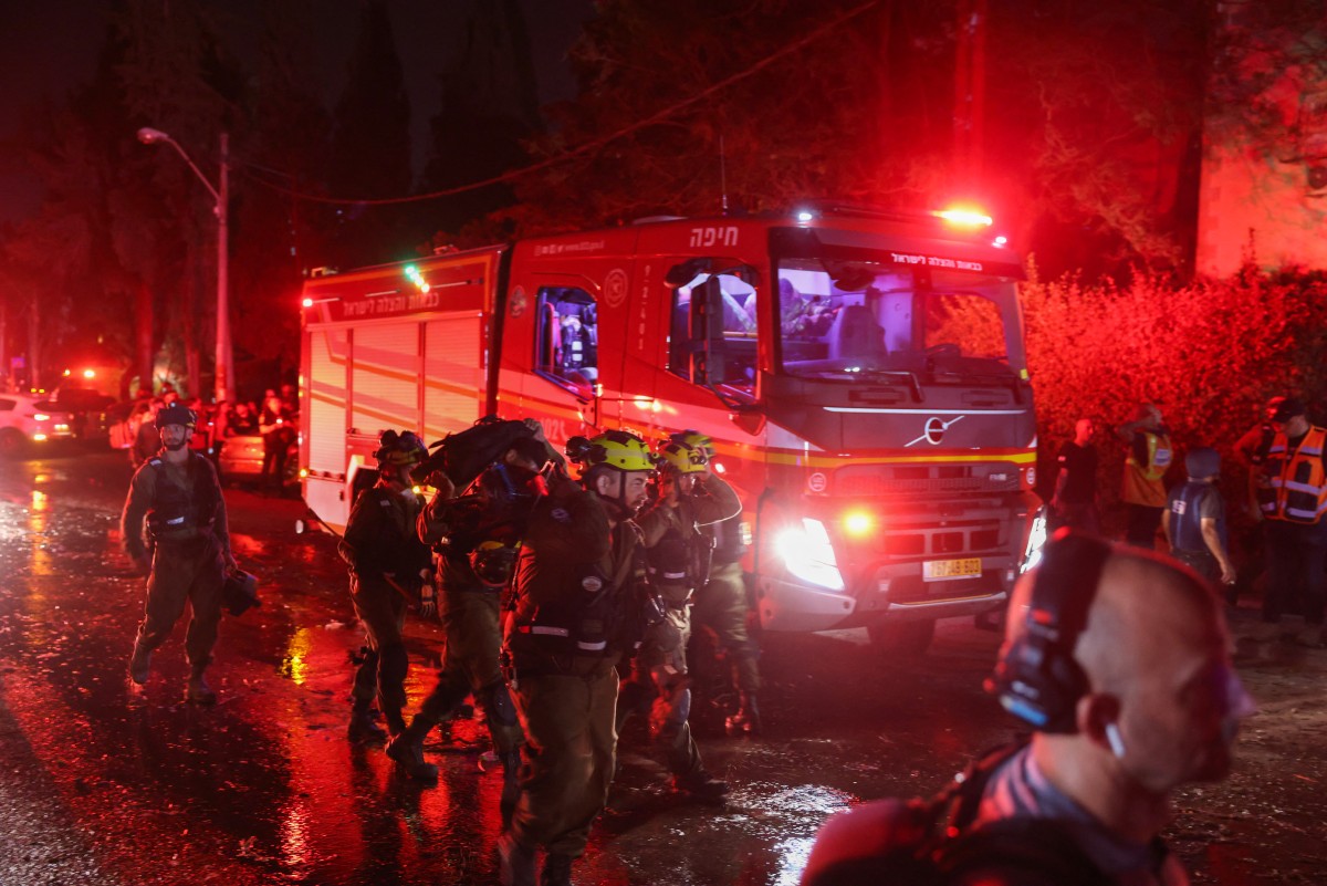 دمار متبادل بين ايران واسرائيل (ا ف ب)