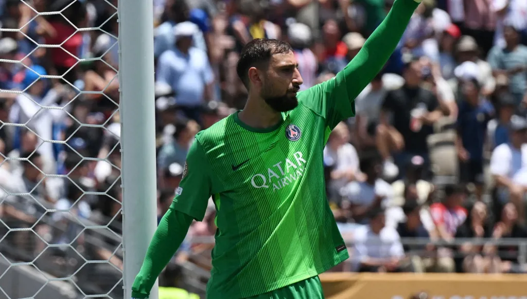 دوناروما يطمئن جماهير باريس سان جيرمان بشأن مستقبله