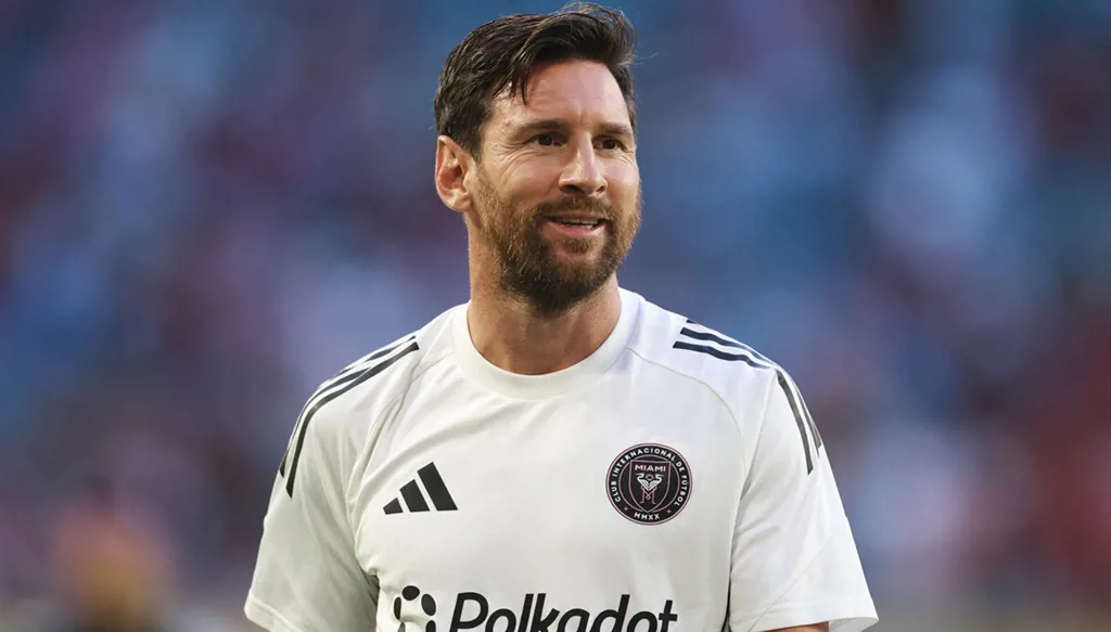 عجوز تفاجئ ميسي بطلب غريب في عيد ميلاده! (صورة)