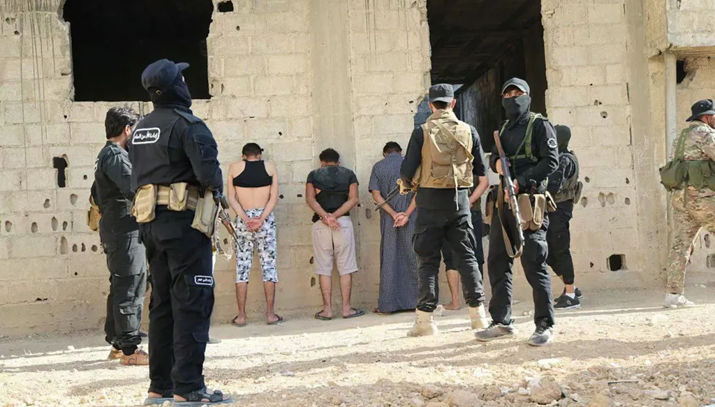التحالف الدولي يستعد لمهاجمة "داعش" بلا تنسيق مع دمشق