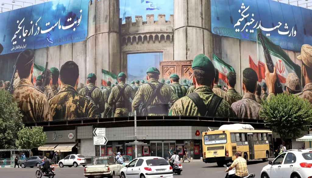هدنة ترامب تبقى هشة من دون اتفاق سياسي... ورهان على عودة طهران إلى طاولة المفاوضات