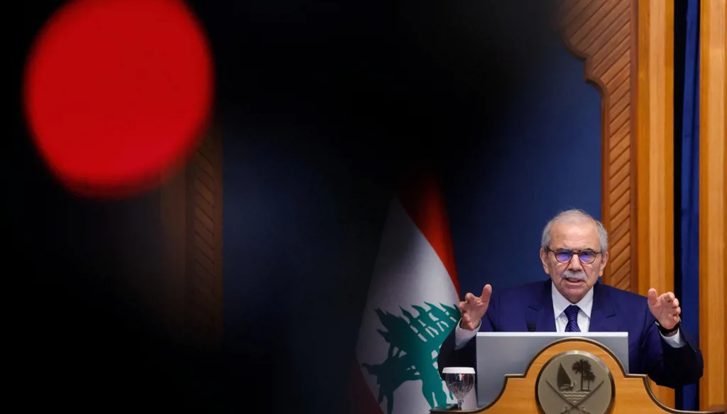 العهد وبدايته الواعدة بين أثقاله الوزارية والثنائي