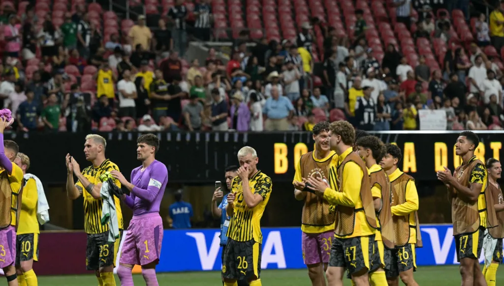 دورتموند... منجم المواهب الذي لا يعرف الخسارة