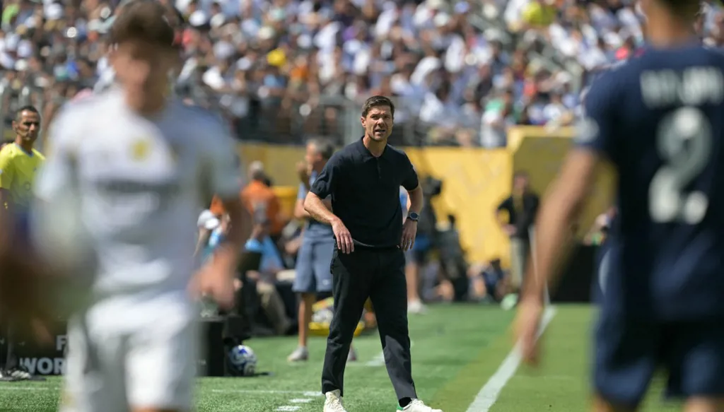 ألونسو يعترف: سنبدأ من الصفر