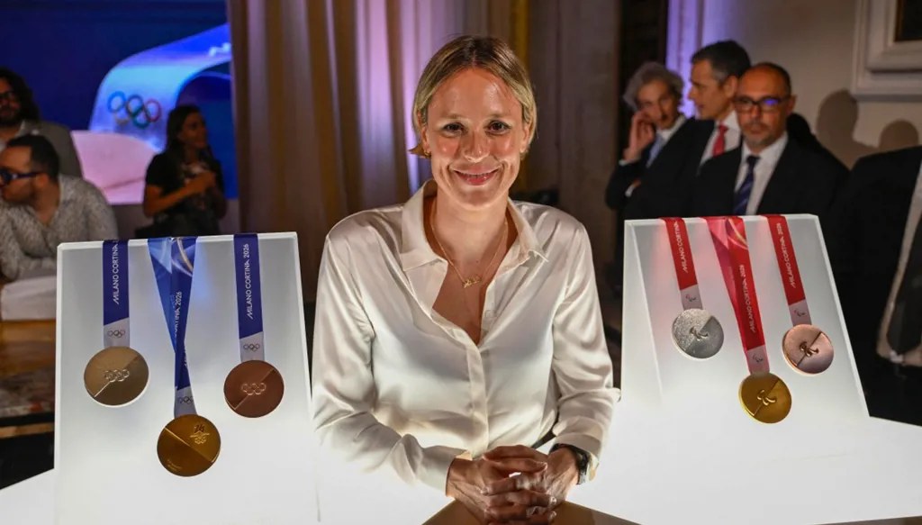 الكشف عن ميداليات أولمبياد ميلانو-كورتينا