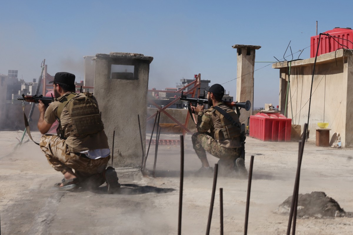 مُسلّحان في السويداء (أ ف ب).