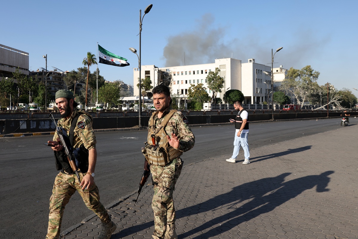 وزارة الدفاع السورية مدمرة في دمشق (ا ف ب)