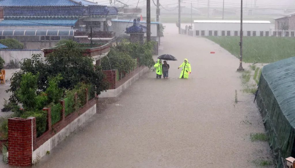 كوريا الجنوبية: استمرار هطول أمطار غزيرة لليوم الرابع وتفاقم الأضرار (صور)