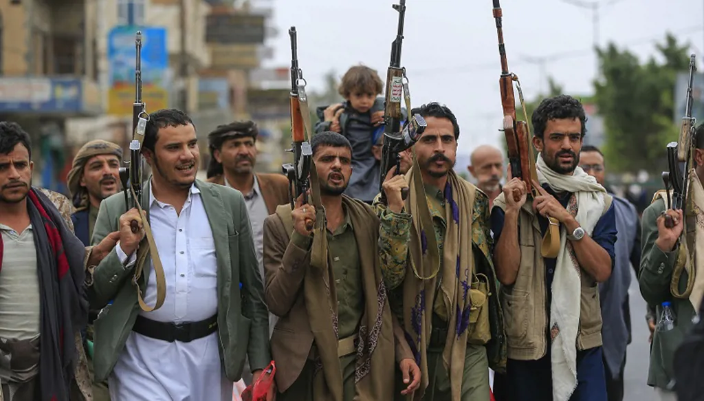 اليمن... مقتل 10 جنود من القوات الحكومية في اشتباكات مع الحوثيين