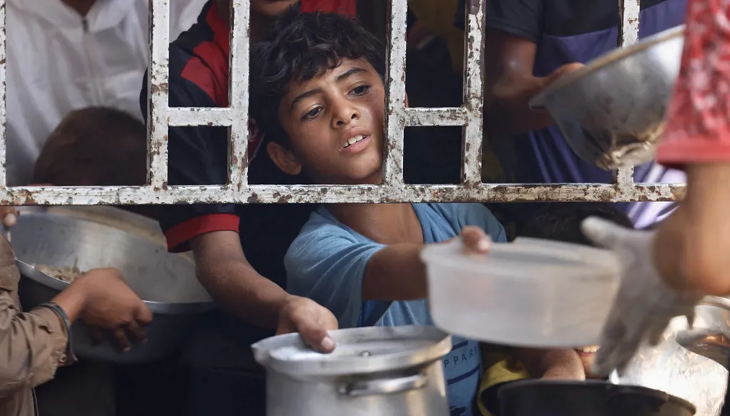 غزة تواجه مجاعة جماعية... قتلى بينهم أطفال وجرحى في قصف إسرائيلي على القطاع