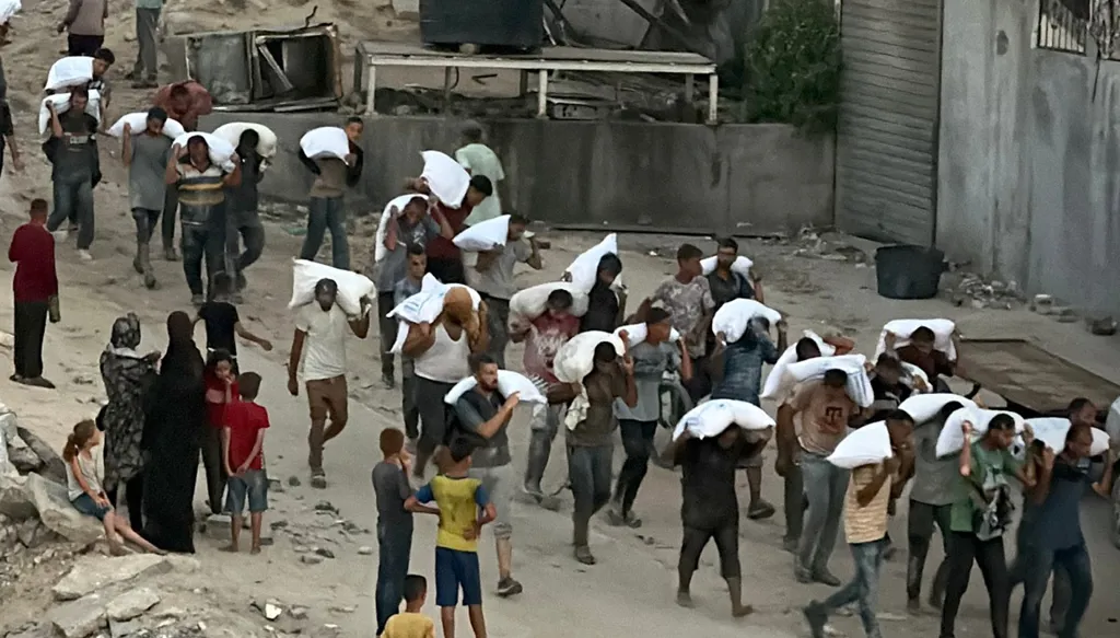 صباح "النهار"- شائعات اغتيال وصفقة دمشق... بري أخرج برّاك متفائلاً: لبنان لن يواجه حرباً إسرائيلية ثانية
