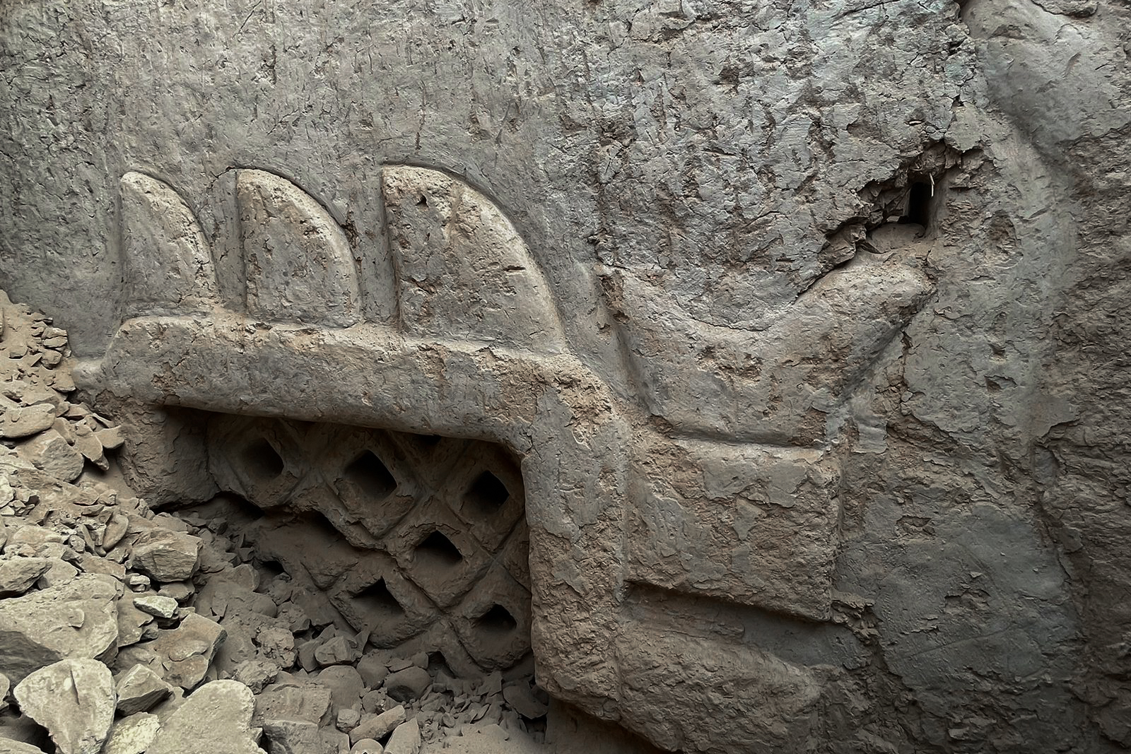 الجدارية التي تم اكتشافها (ا ف ب)