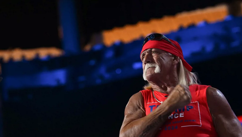 الكشف عن لحظات أسطورة المصارعة الحرة هالك هوغان الأخيرة