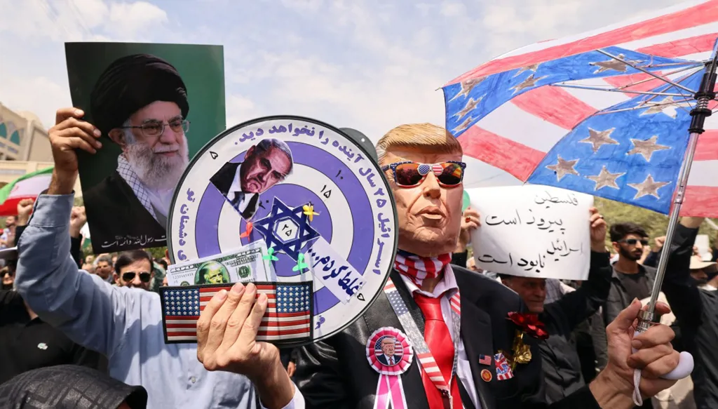 بين خيارَي الحرب والتفاوض: إيران أمام لحظة حسم جديدة