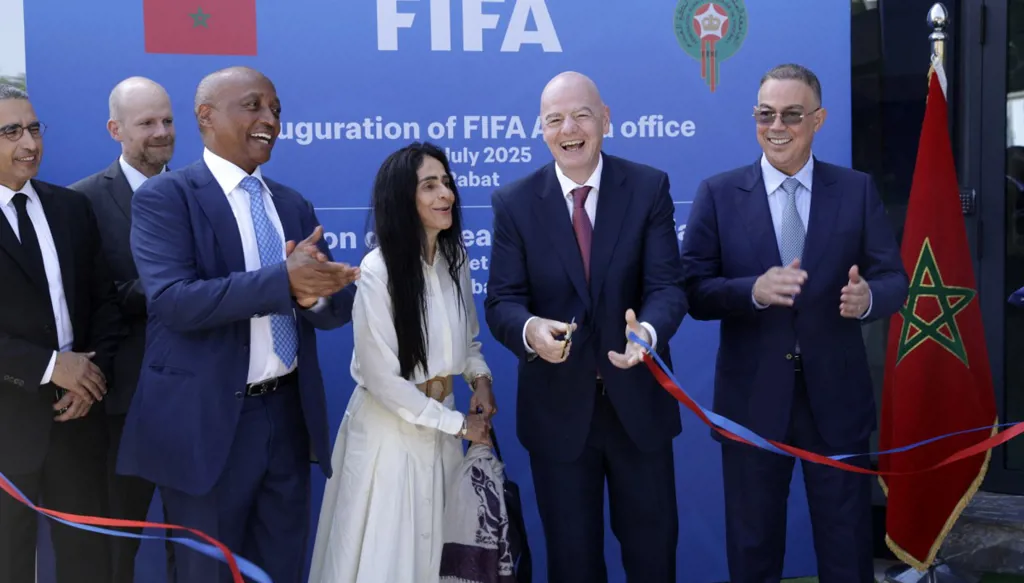 المغرب في قلب القرار الكروي العالمي... "فيفا" يُدشّن مركزه الجديد