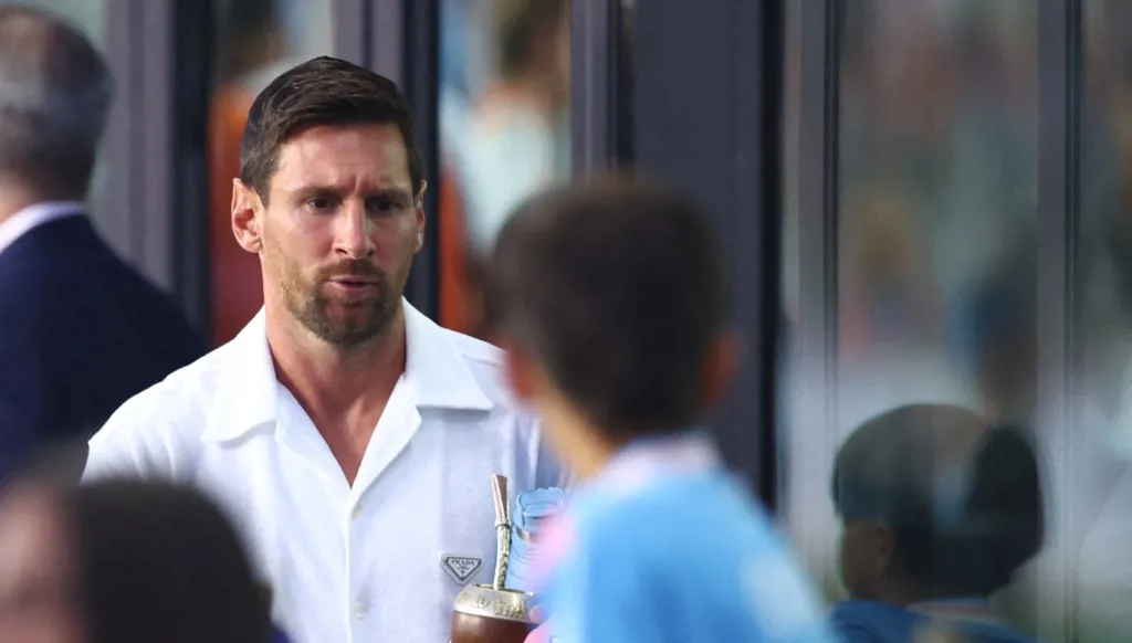 بالدموع والذكريات... 4 سنوات على رحيل ميسي المؤلم عن برشلونة (فيديو)