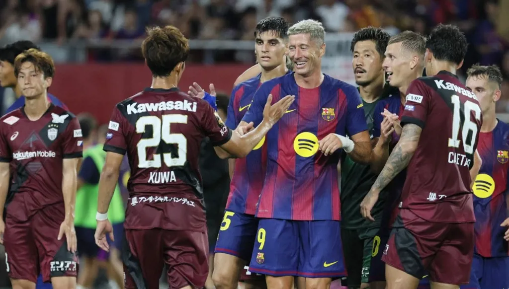 الدوري السعودي يهدد استمرار ليفاندوفسكي في برشلونة