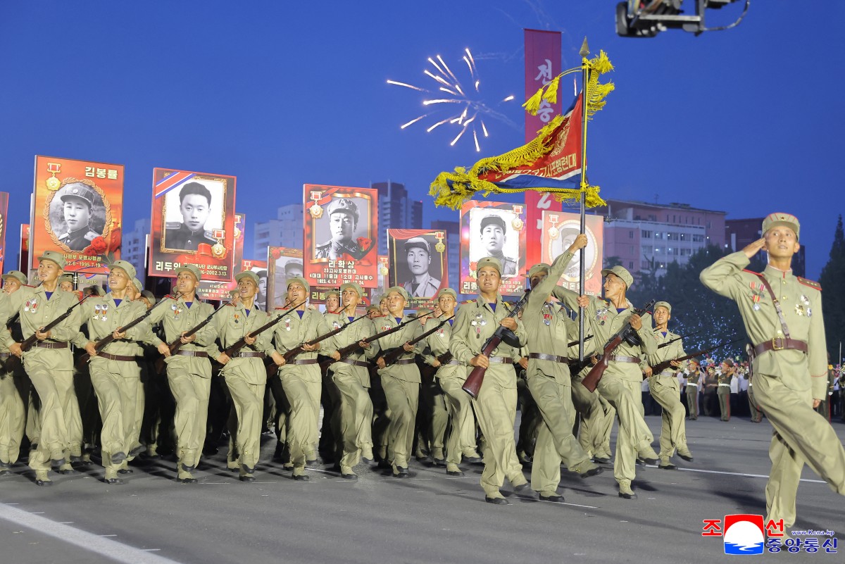 عرض في سيول بمناسبة الحرب الكورية (أ ف ب).