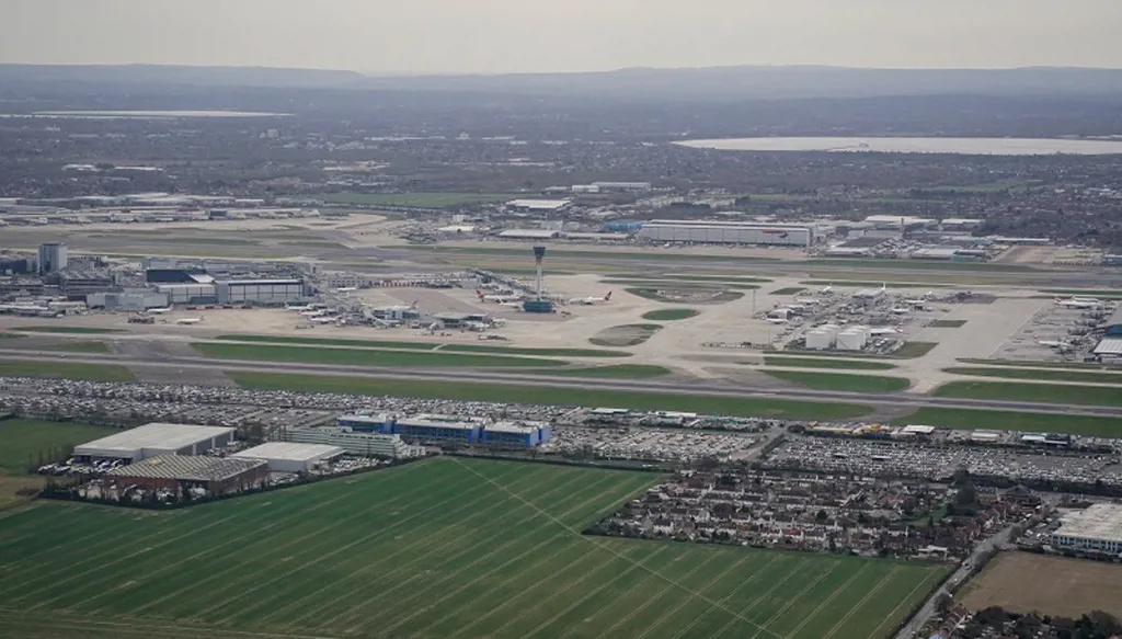 مطار هيثرو في لندن: خطة التوسعة ستكلّف 49 مليار جنيه إسترليني