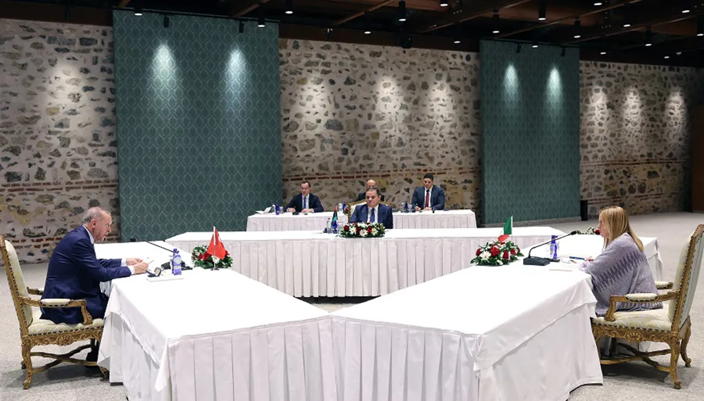 بمشاركة إردوغان وميلوني والدبيبة... قمّة مصغّرة في اسطنبول حول الهجرة والاستقرار في ليبيا